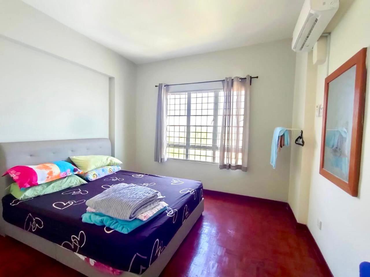Sunshine Bay By Ng Apartment