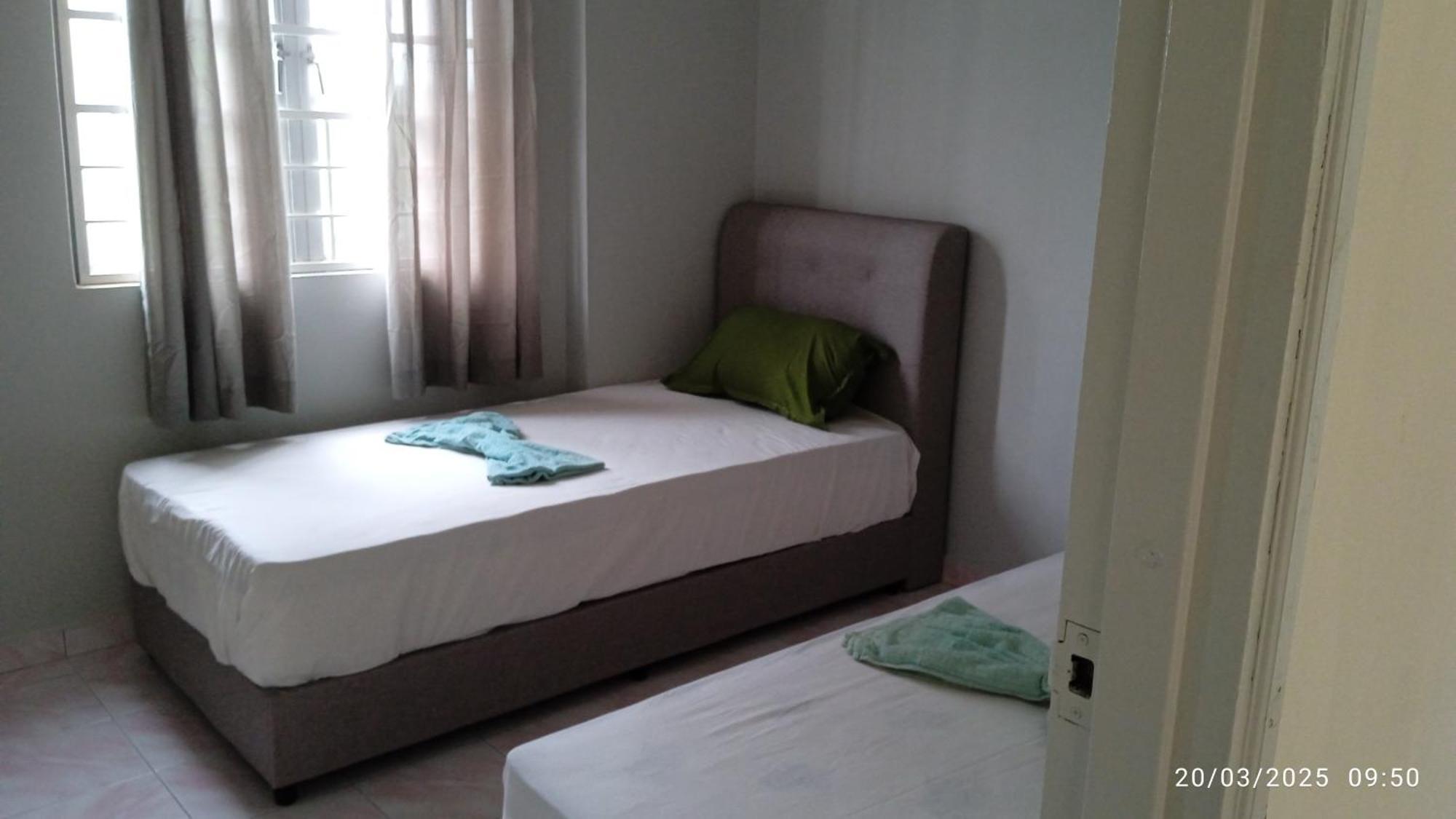 Sunshine Bay By Ng Apartment *