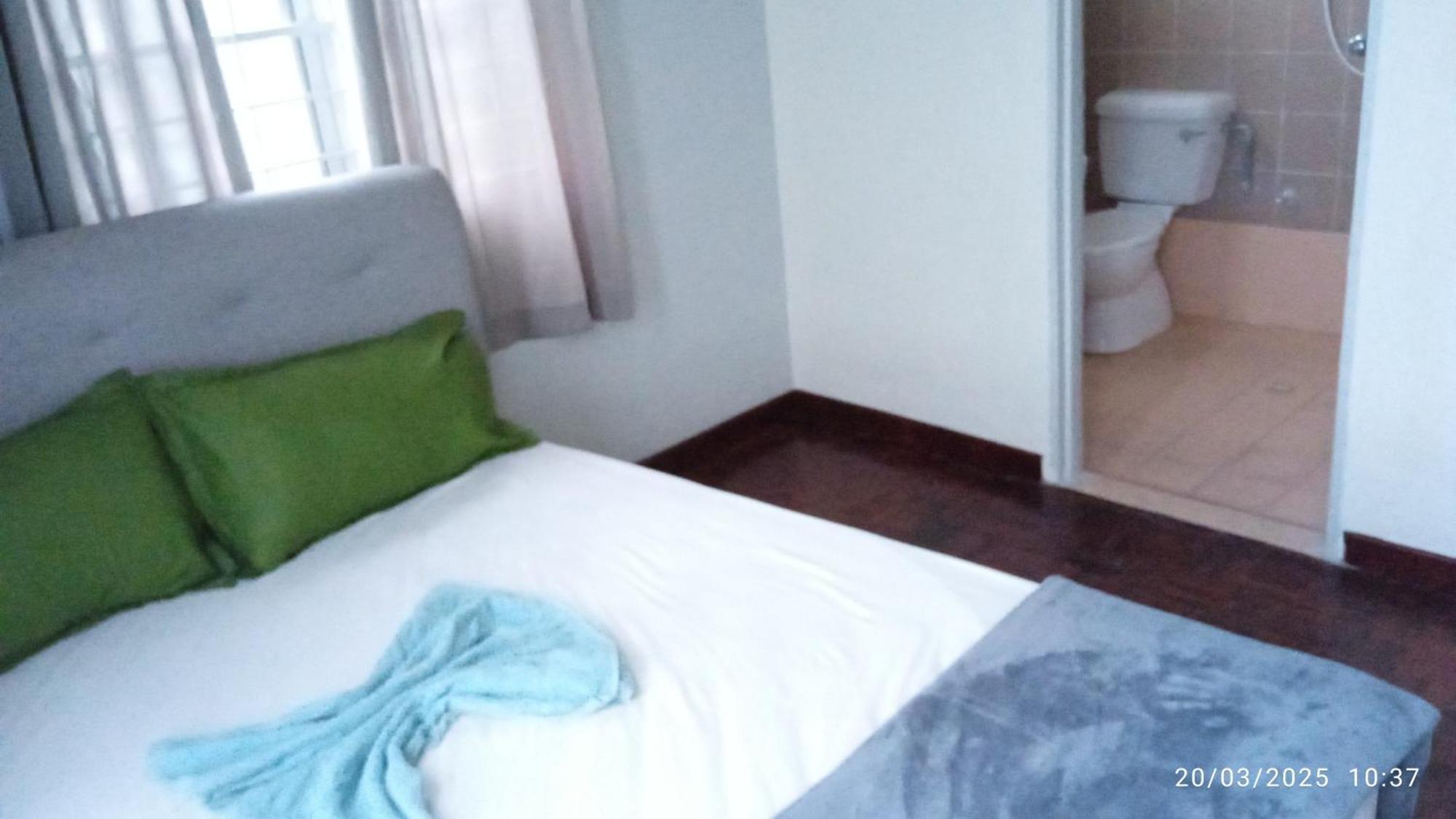 Sunshine Bay By Ng Apartment *